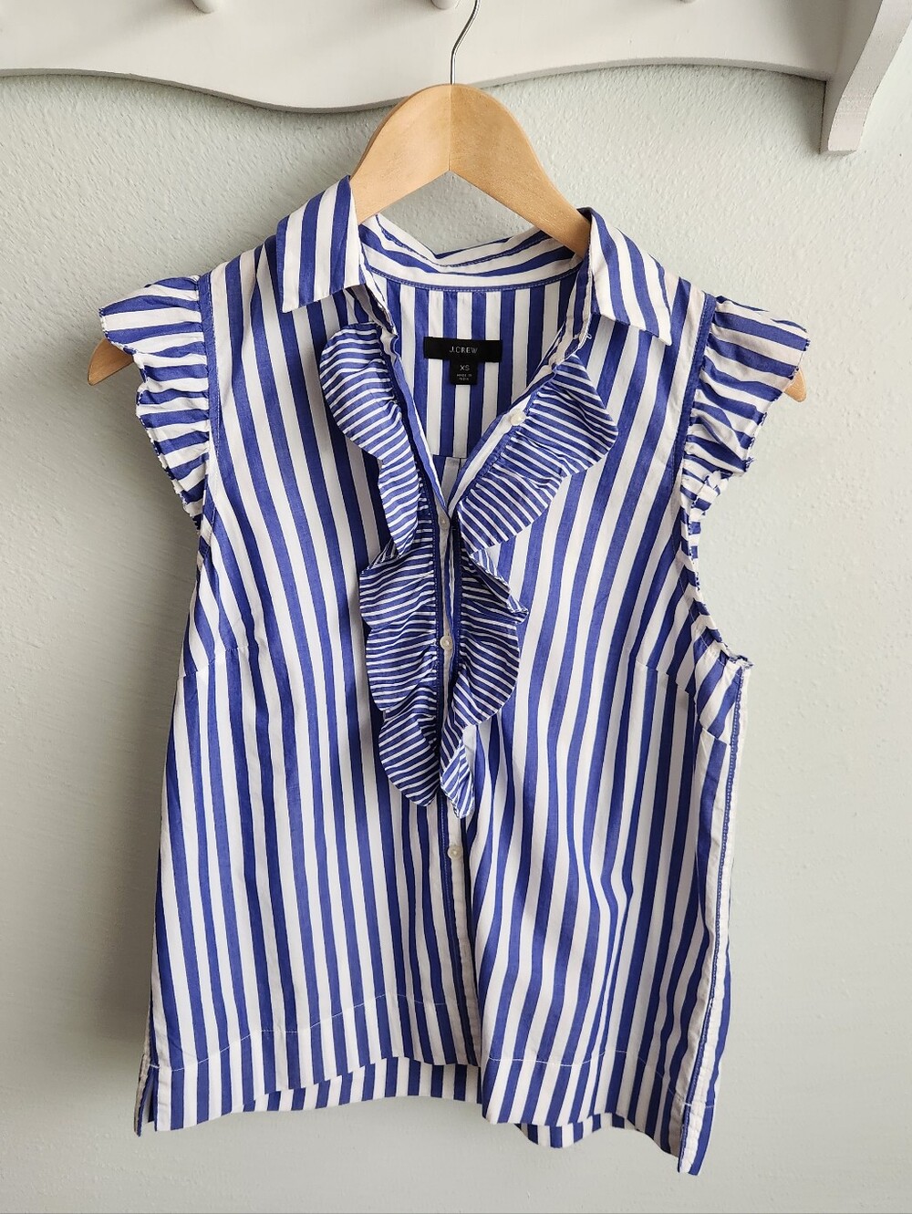 J. Crew Sleeveless Ruffle White and Blue Striped Cotton Button Down Top XS
